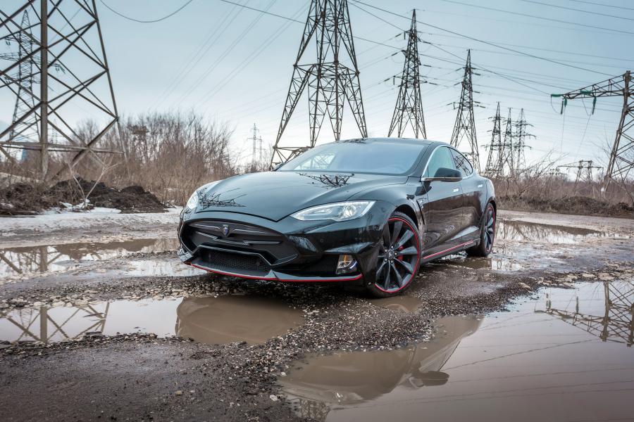  Tesla Model S Elizabeta by Larte Design 2016 года  (фото 6 из 22)